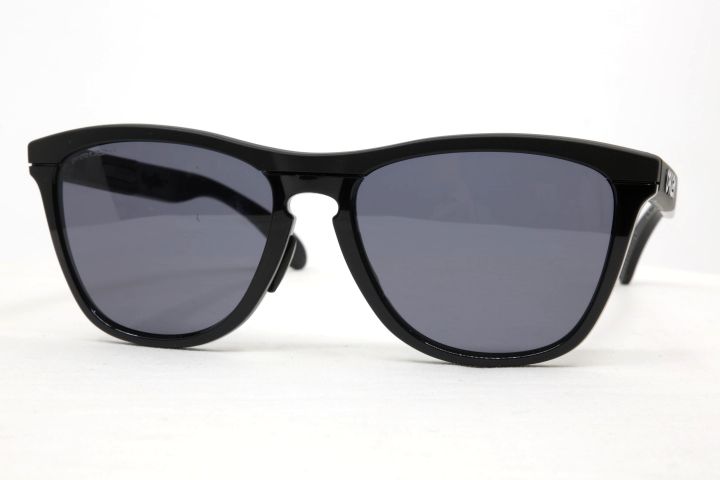 Oakley Lifestyle